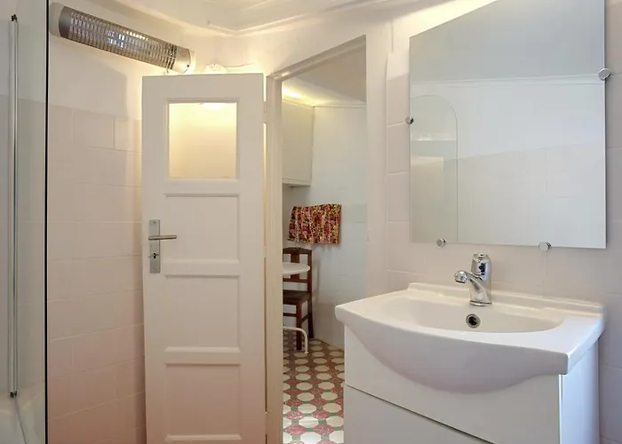 Local In Alfama! Deolinda Home, Amazing View Feriehus *