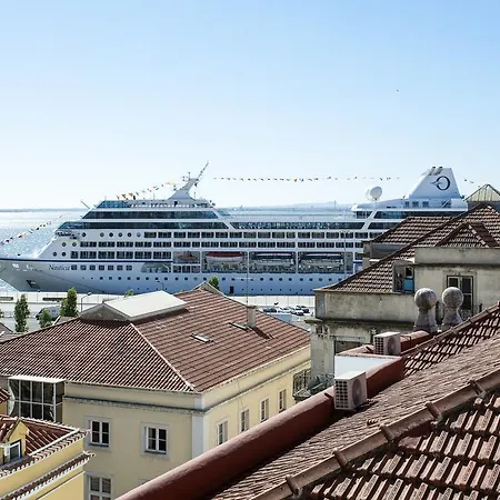 Travel Like A Local, Alfama! Deolinda Cosy Home&amazing View *